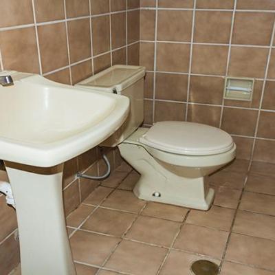 VENTA DE CASA EN LAS ACACIAS - URB. SANTA VICTORIA